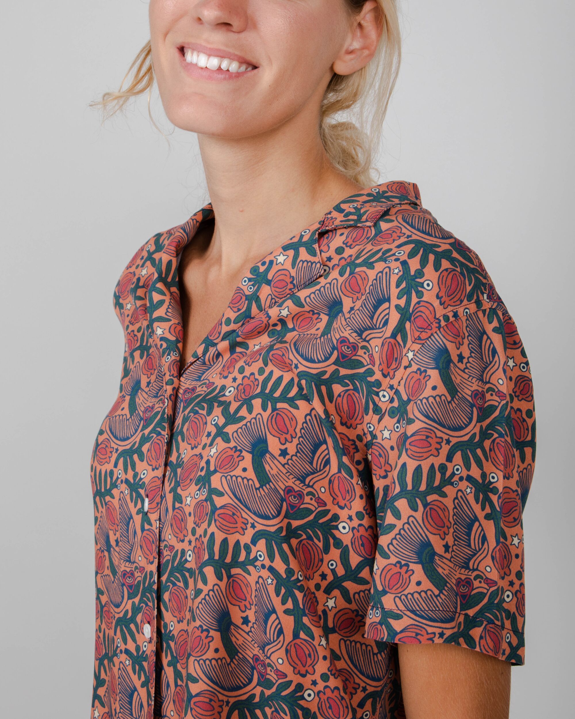 Asis Percales Passerine Aloha Blouse 