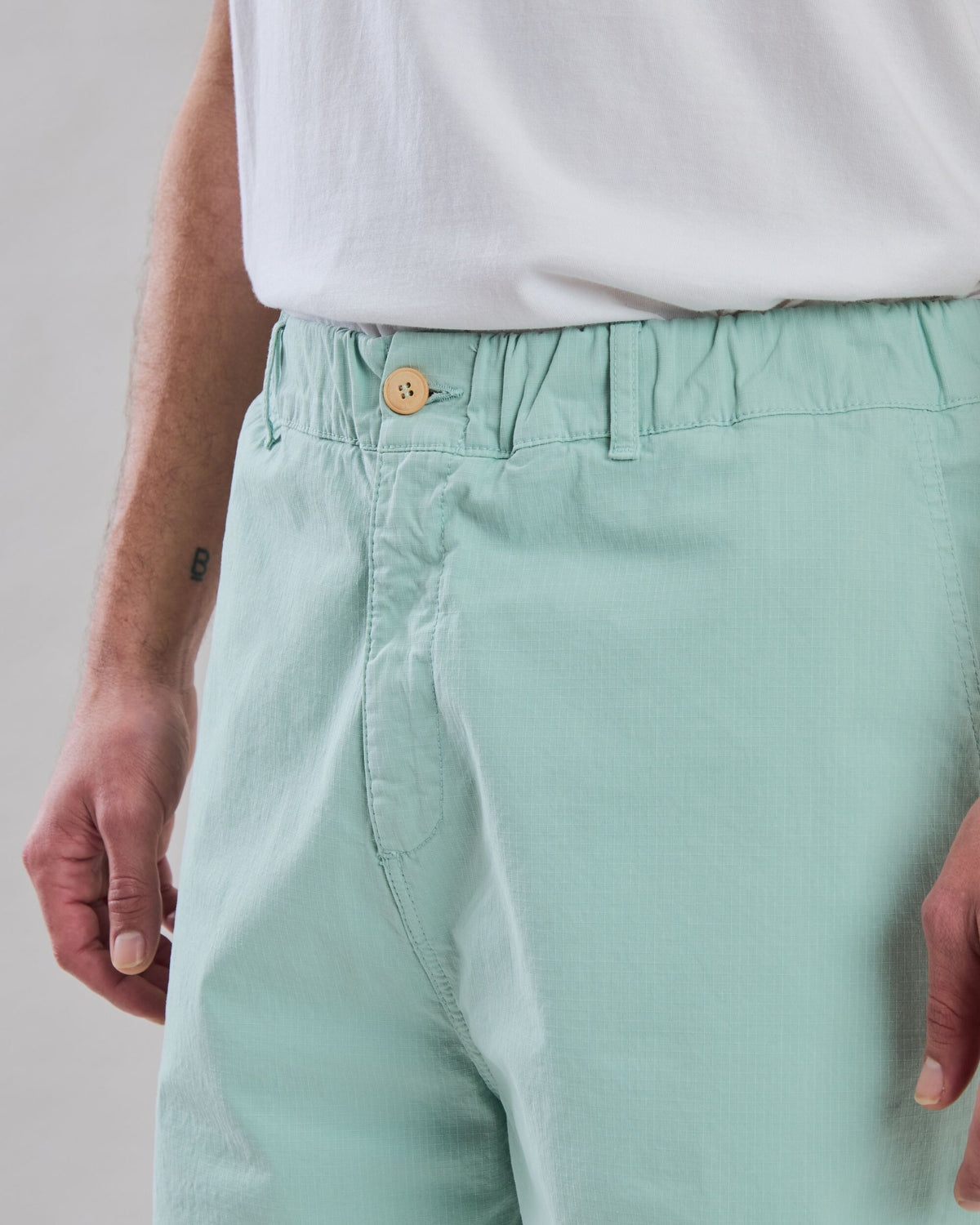 Relaxed Shorts Dolphin light Green