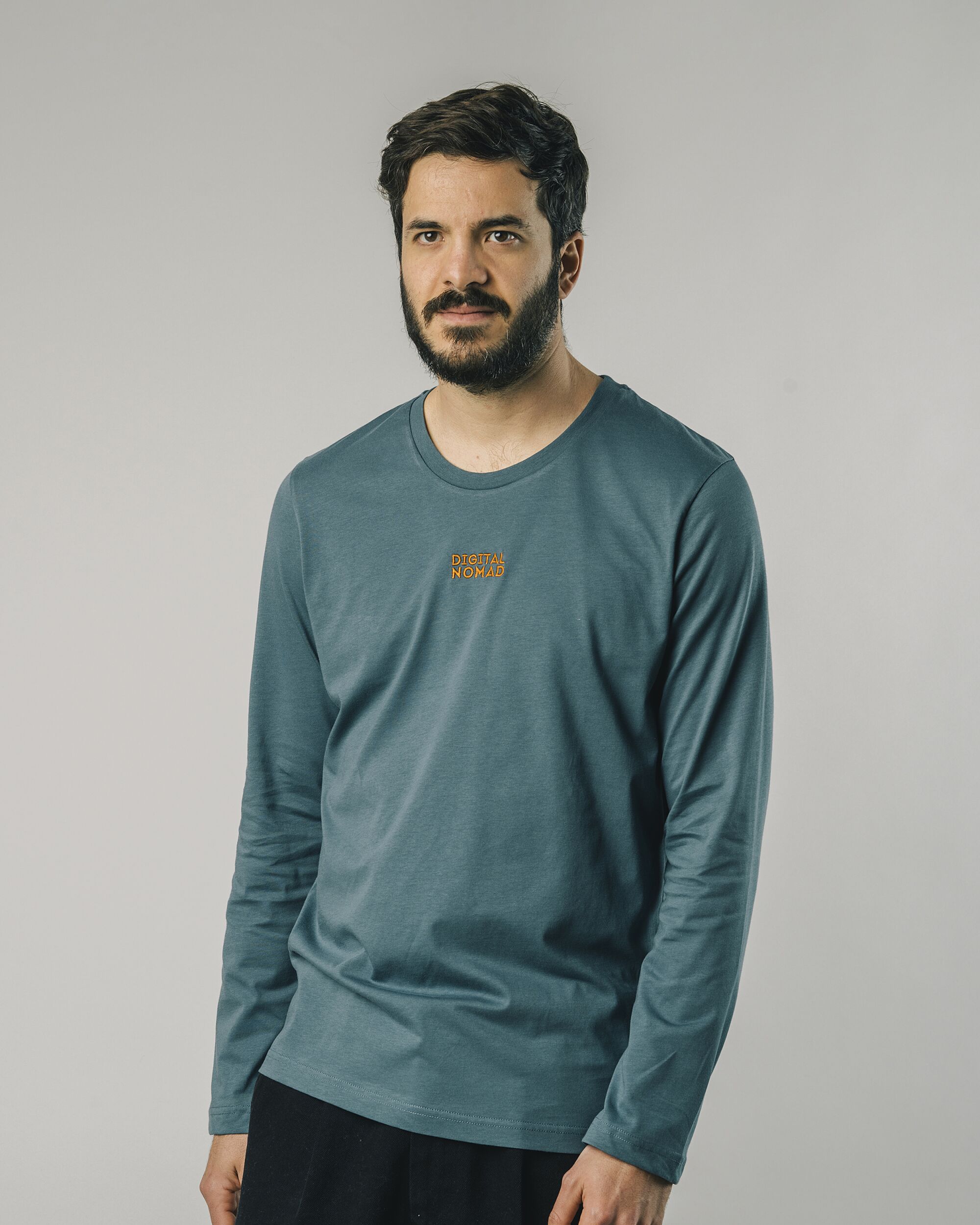 Digital Nomad Longsleeved T-Shirt Indigo